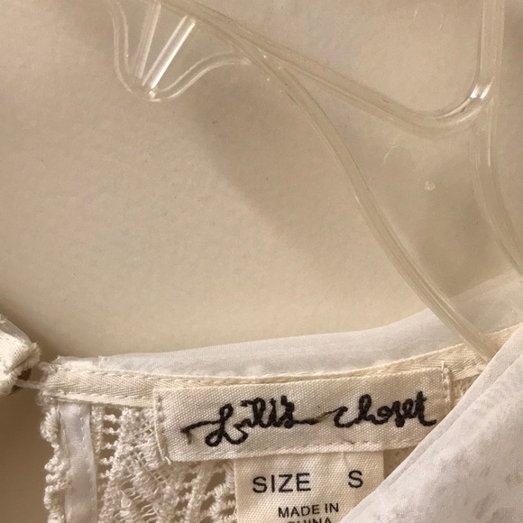 Sleeveless lace top from Anthropologie - Picture 2 of 3